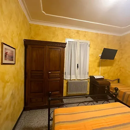 Отель Pimenta 2*